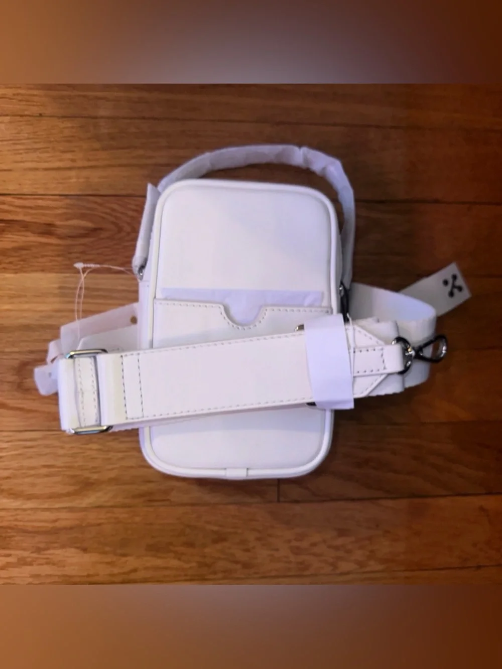 We-Ar4 White leather Crossbody camera  Bag with Adjustable Straps